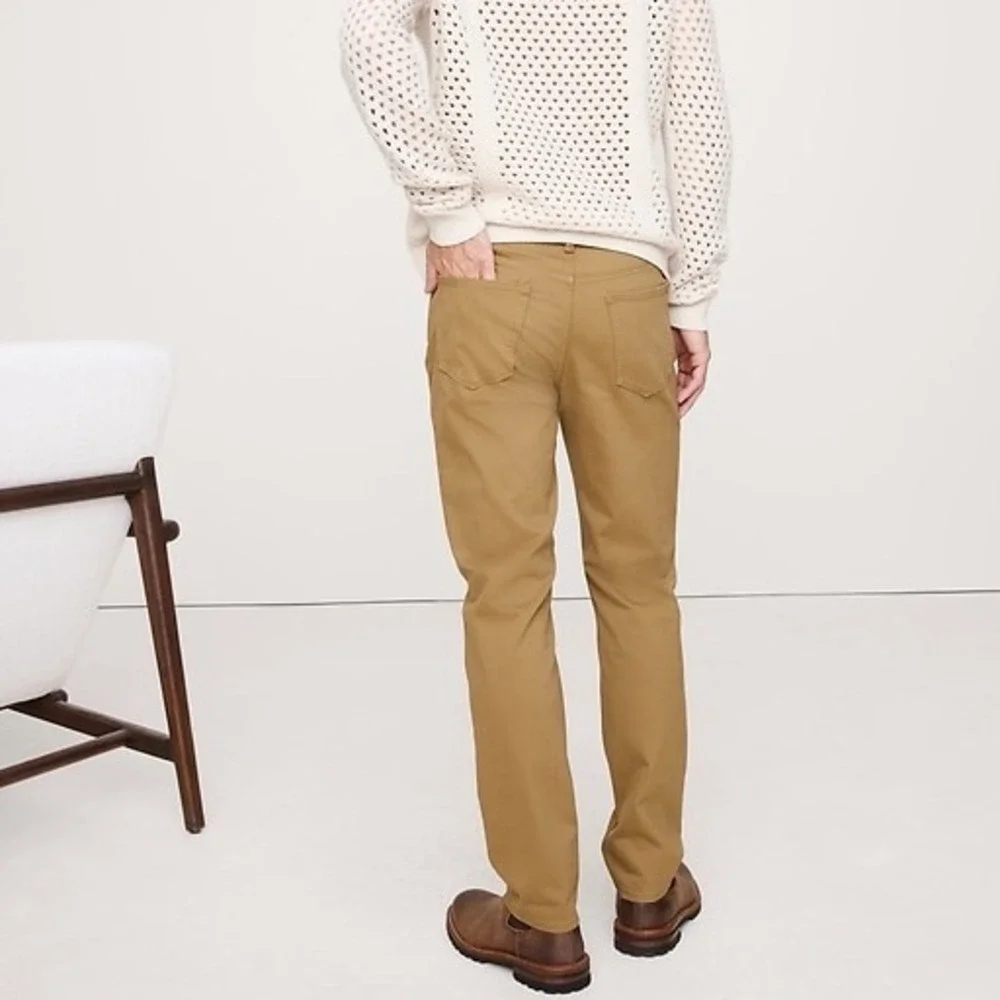 Banana Republic Slim Fit Traveler Pant - Size 42x32 - Whiskey Brown - NWOT‎